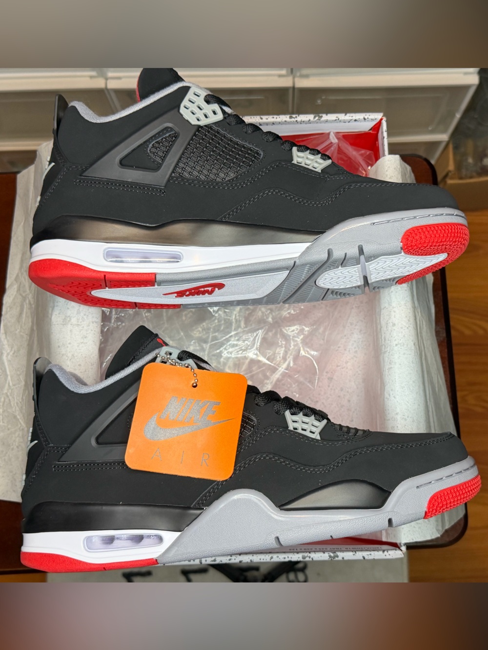 Air Jordan 4 Retro Bred OG Black Cement Red Size 11